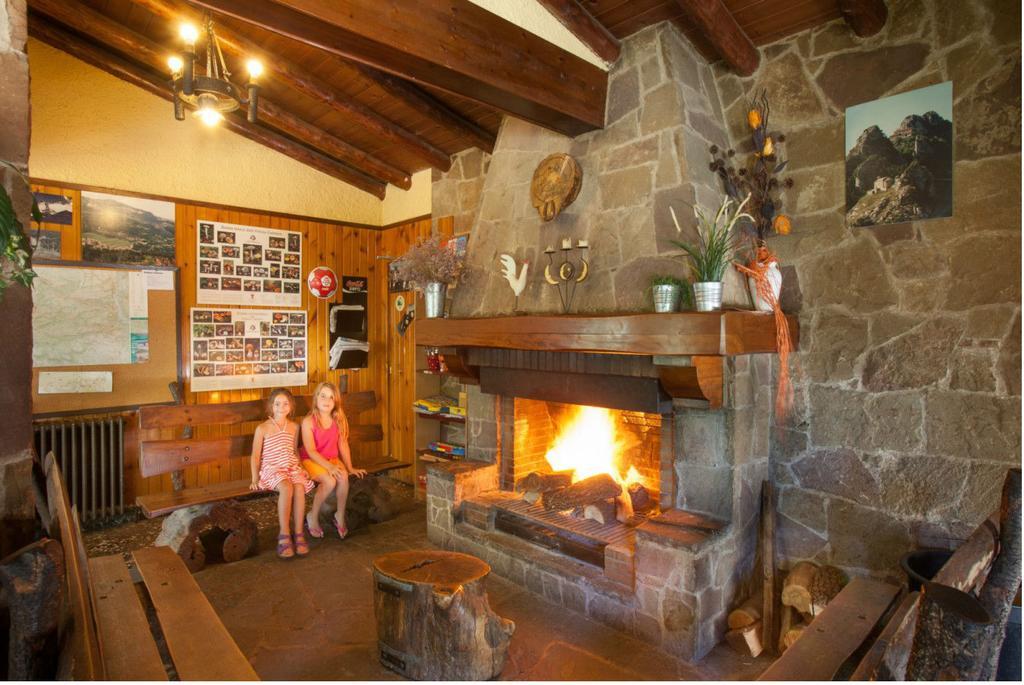 Camping Fontfreda Castellar del Riu ภายนอก รูปภาพ