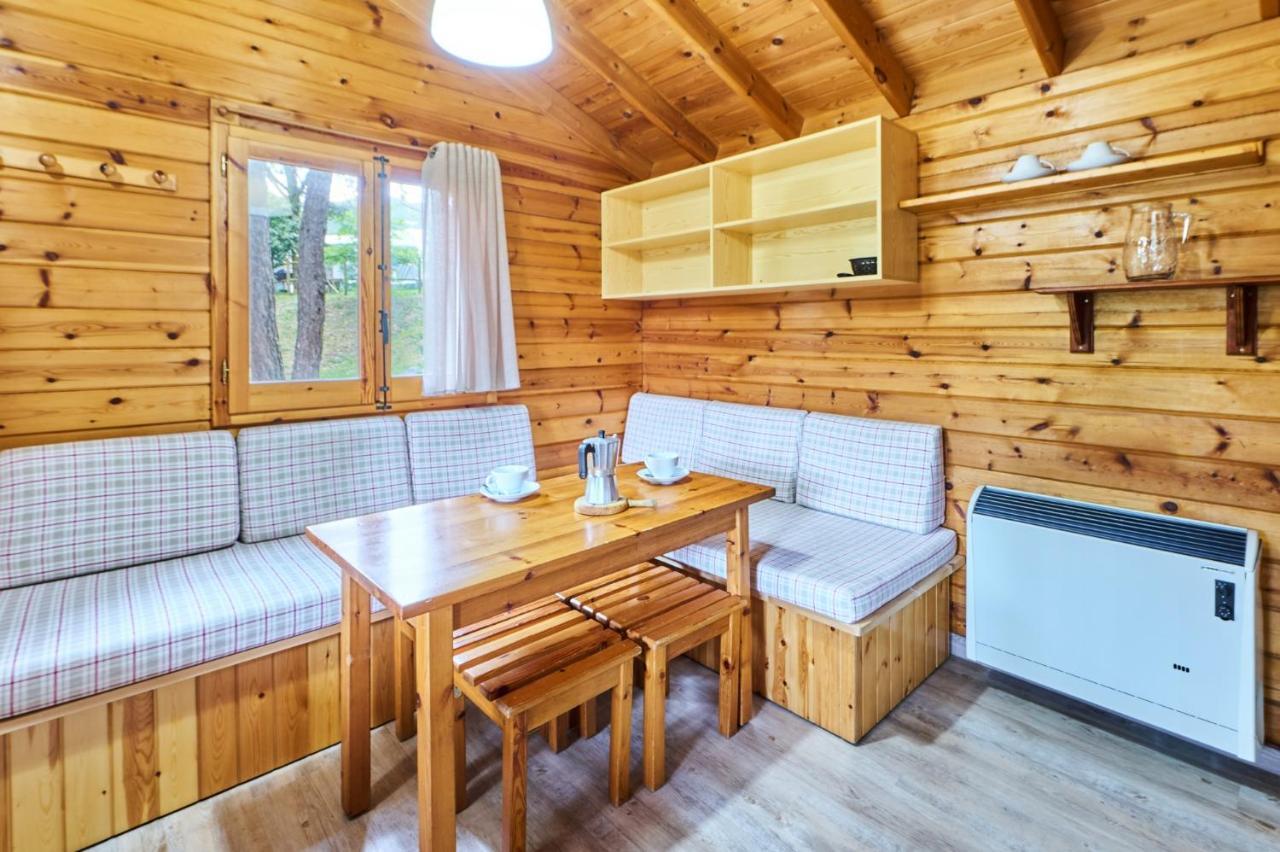Camping Fontfreda Castellar del Riu ภายนอก รูปภาพ
